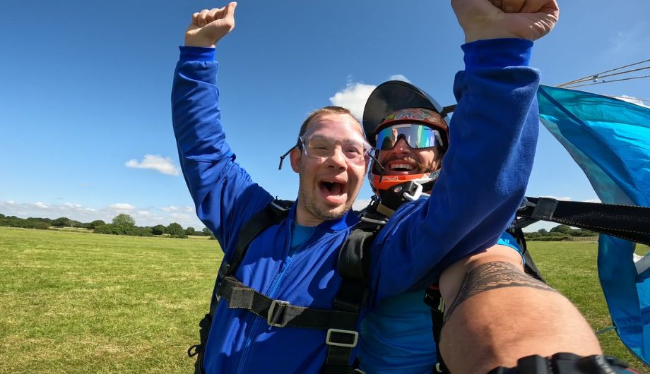 Hospiscare Heroes – From Sweet Supporters to Skydive Superstars
